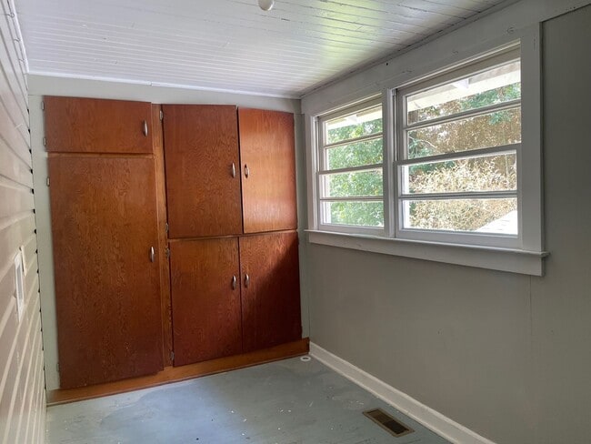 Building Photo - Beautiful 3 bed, 1 bath home located in As...