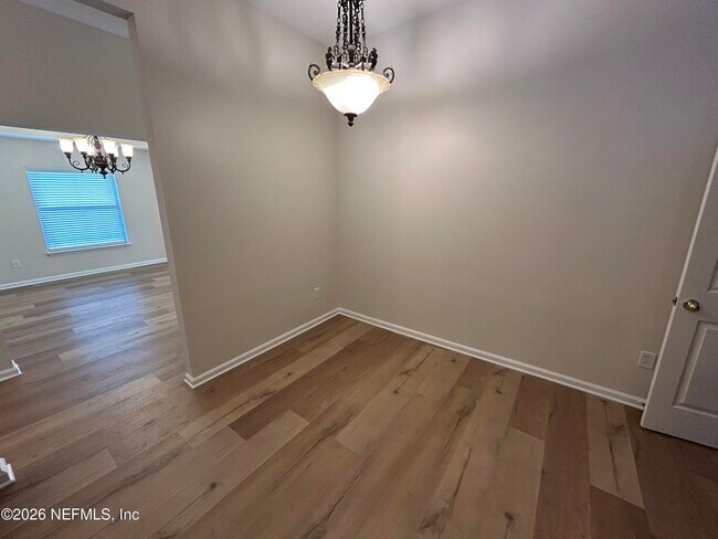 Building Photo - 13916 Fish Eagle Dr E