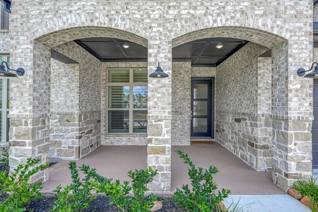 Building Photo - 32336 Noble Crk Dr