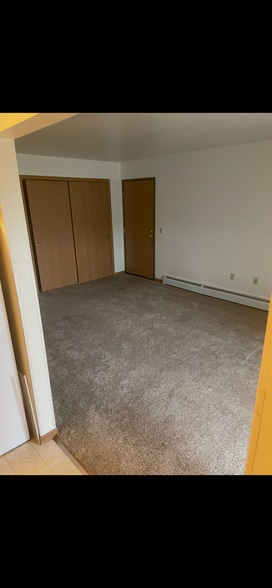 Building Photo - 4415 Soda Creek Rd