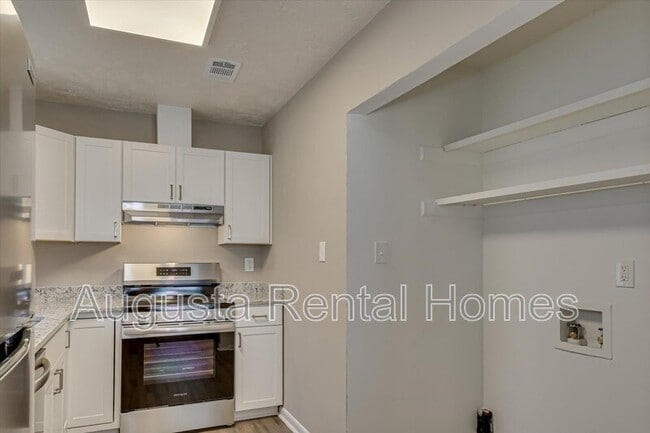 Building Photo - 3405 Princess Ct