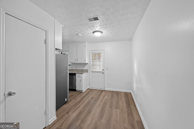 Building Photo - 1012 Davis St