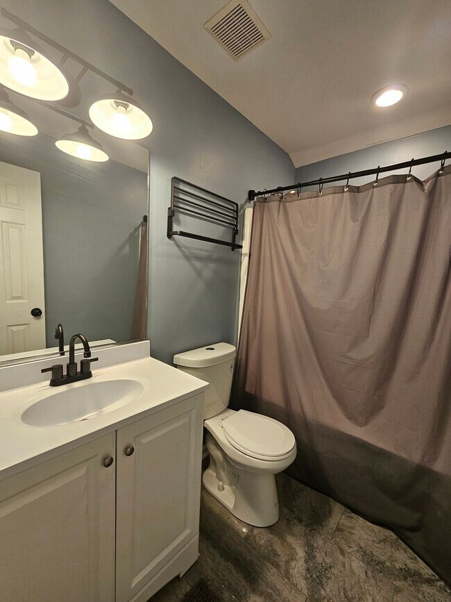 Building Photo - OCEAN LAKES