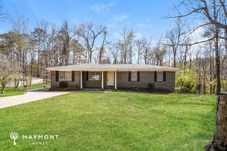 Building Photo - 1411 Bucks Dr
