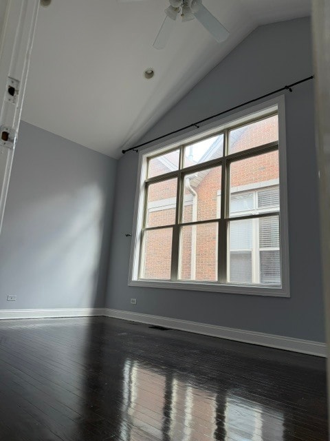 Building Photo - 2014 N Narragansett Ave