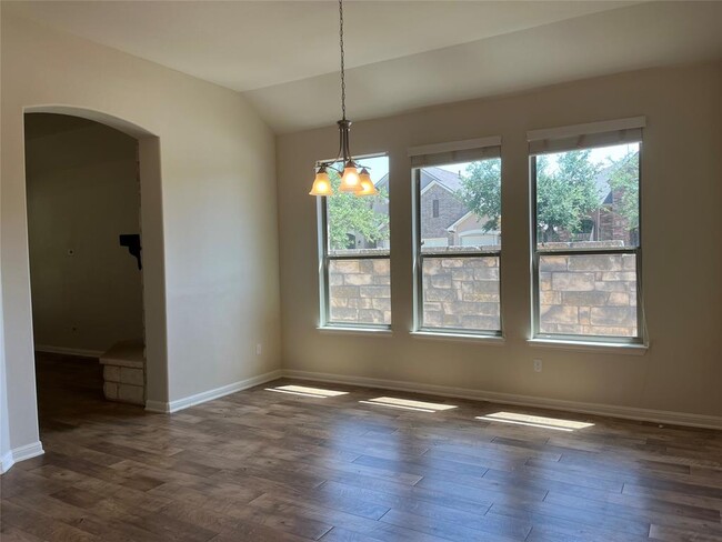 Building Photo - 2644 Hilltop Divide Ln