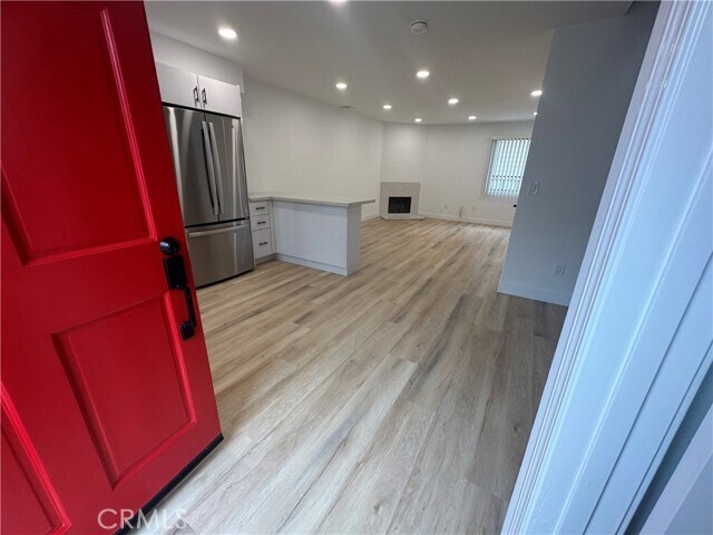 Building Photo - 1327 Barrington Way