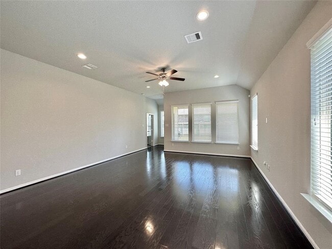 Building Photo - 28707 Forest Pass Ln