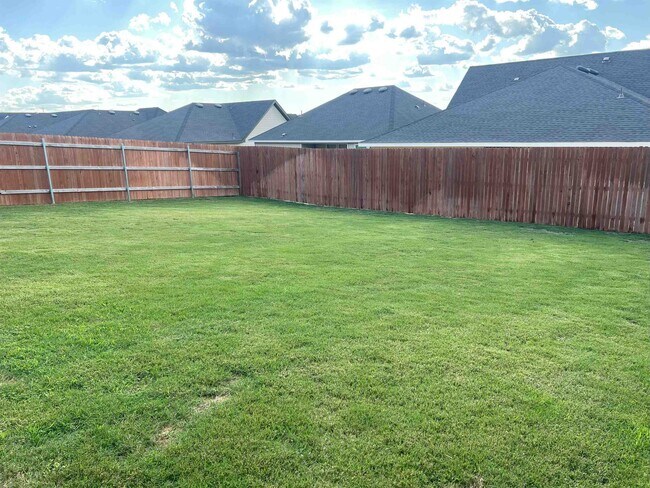 Building Photo - 248 Lone Cedar Rd