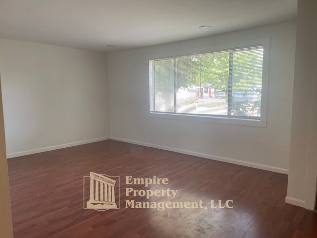Building Photo - 4950 Barger Dr