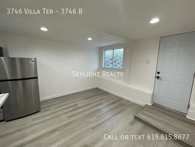 Building Photo - 3746 Villa Terrace