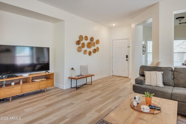 Building Photo - 21393 E Puesta Del Sol
