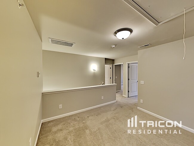 Building Photo - 204 Ashmere Ct