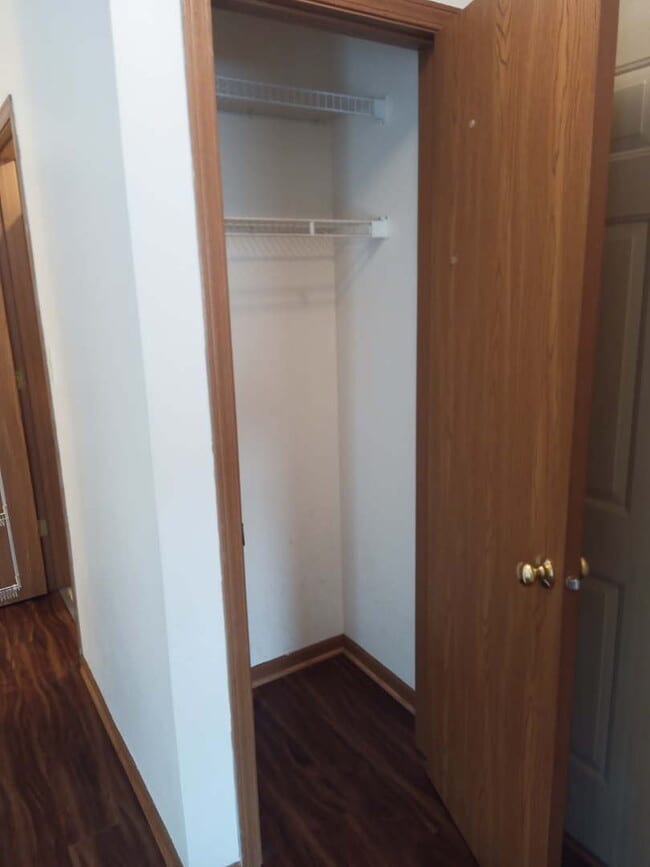 Building Photo - 4314 W Shamrock Ln