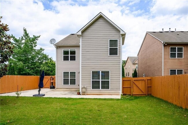 Building Photo - 5955 Weddington Dr