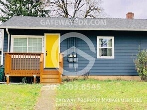 Building Photo - 11509 SE Main St