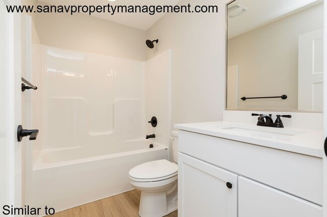 Building Photo - Luxury 2,200 Sq Ft Villa with Chef’s Kitch...