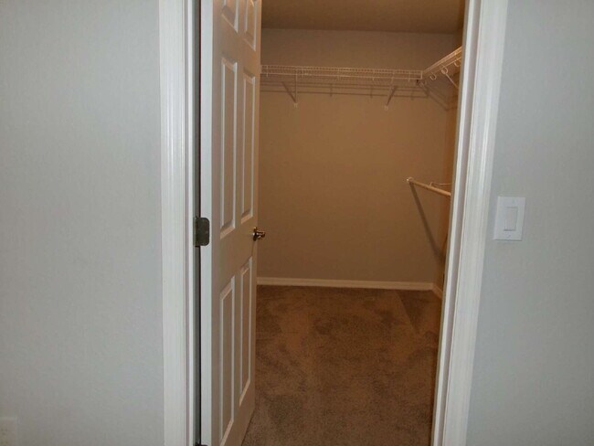 Building Photo - 1247 Mezzavalle Wy