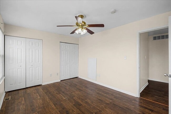 Building Photo - 511 S 6th St