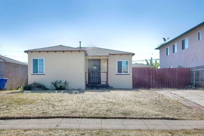 Building Photo - 3343 Chamoune Ave