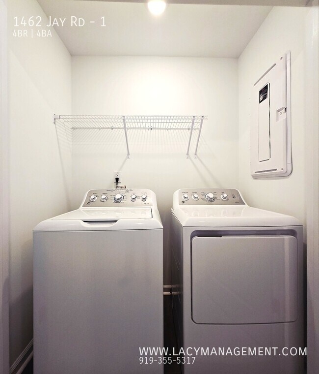 Building Photo - 1462 Jay Rd