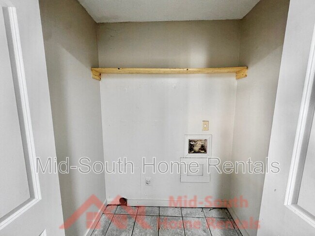 Building Photo - 7312 Country Side Rd