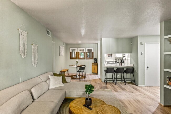 Building Photo - 2601 S Braeswood Blvd