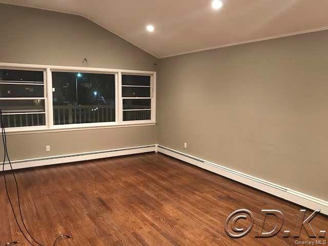 Building Photo - 469 E Park Ave