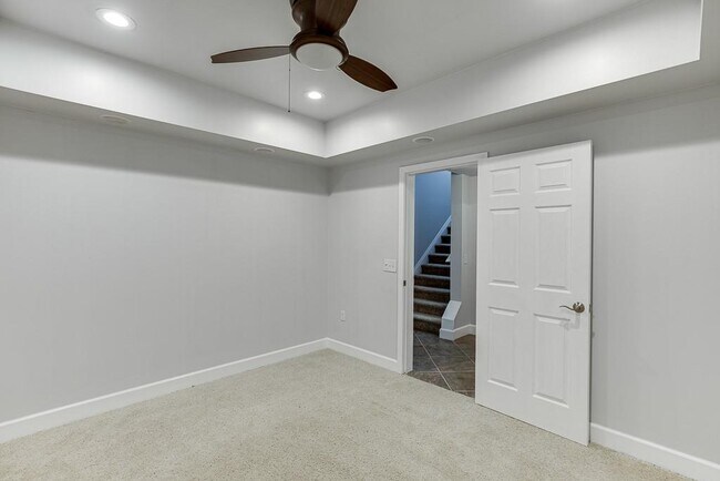 Building Photo - 4537 Grandview Pkwy