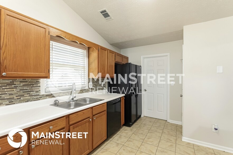 Building Photo - 3410 Poplar Ridge Dr