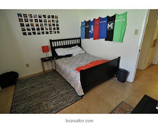 Building Photo - 2820 Forest Bend Dr