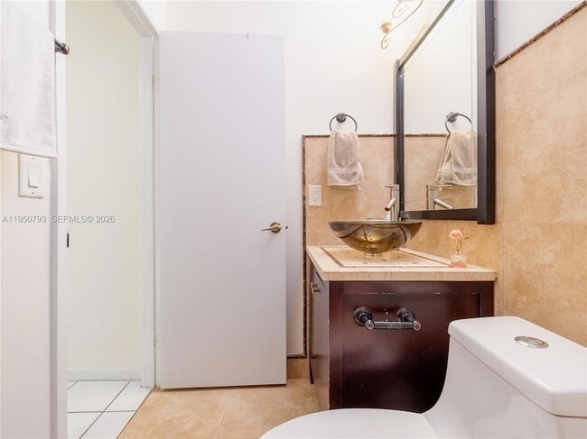 Building Photo - 206 SW 159th Way