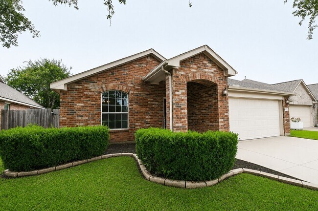 Building Photo - 18006 Willow Cliff Ln
