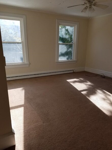 Bedroom - 1639 Sanderson Ave