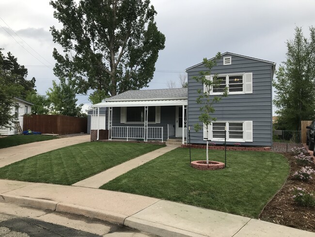 Primary Photo - 2402 15th Ave