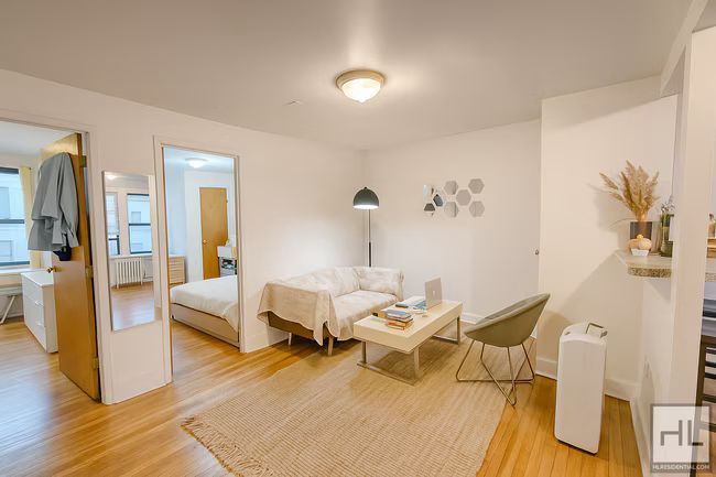 Building Photo - 2067 32nd St