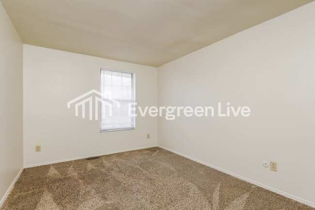 Building Photo - 7959 Mt Hood