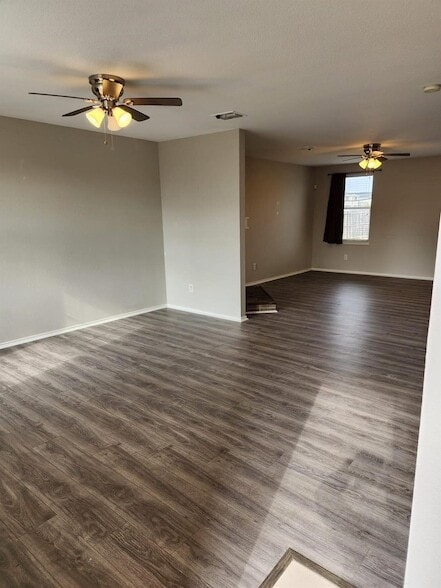 Building Photo - 4028 Thoroughbred Trail