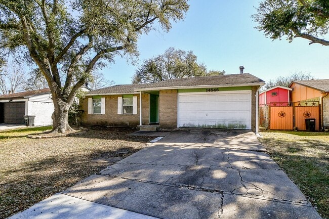 Building Photo - 14646 Dartwood Dr