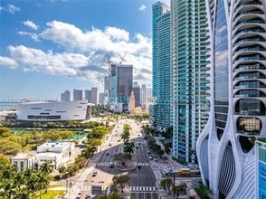Building Photo - 1000 Biscayne Blvd
