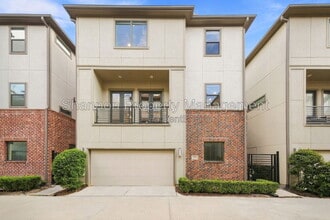 Building Photo - 2422 Langston St