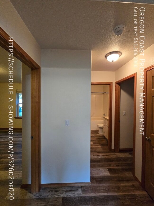 Building Photo - 135 S Quadrant St