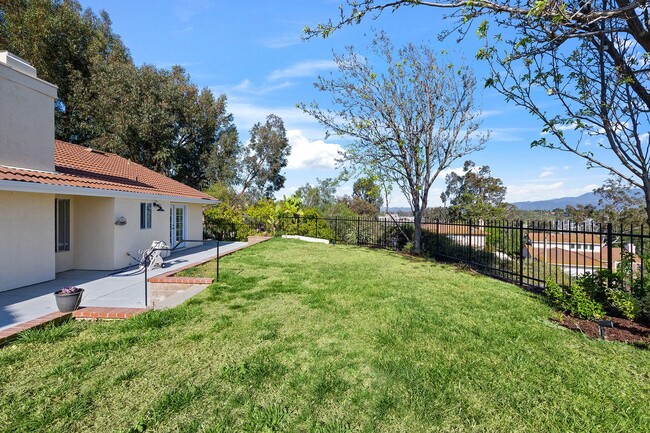 Building Photo - Updated 3-Bedroom Home with Modern Upgrade...