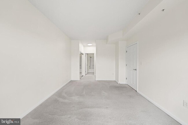 Building Photo - 3101 N Hampton Dr
