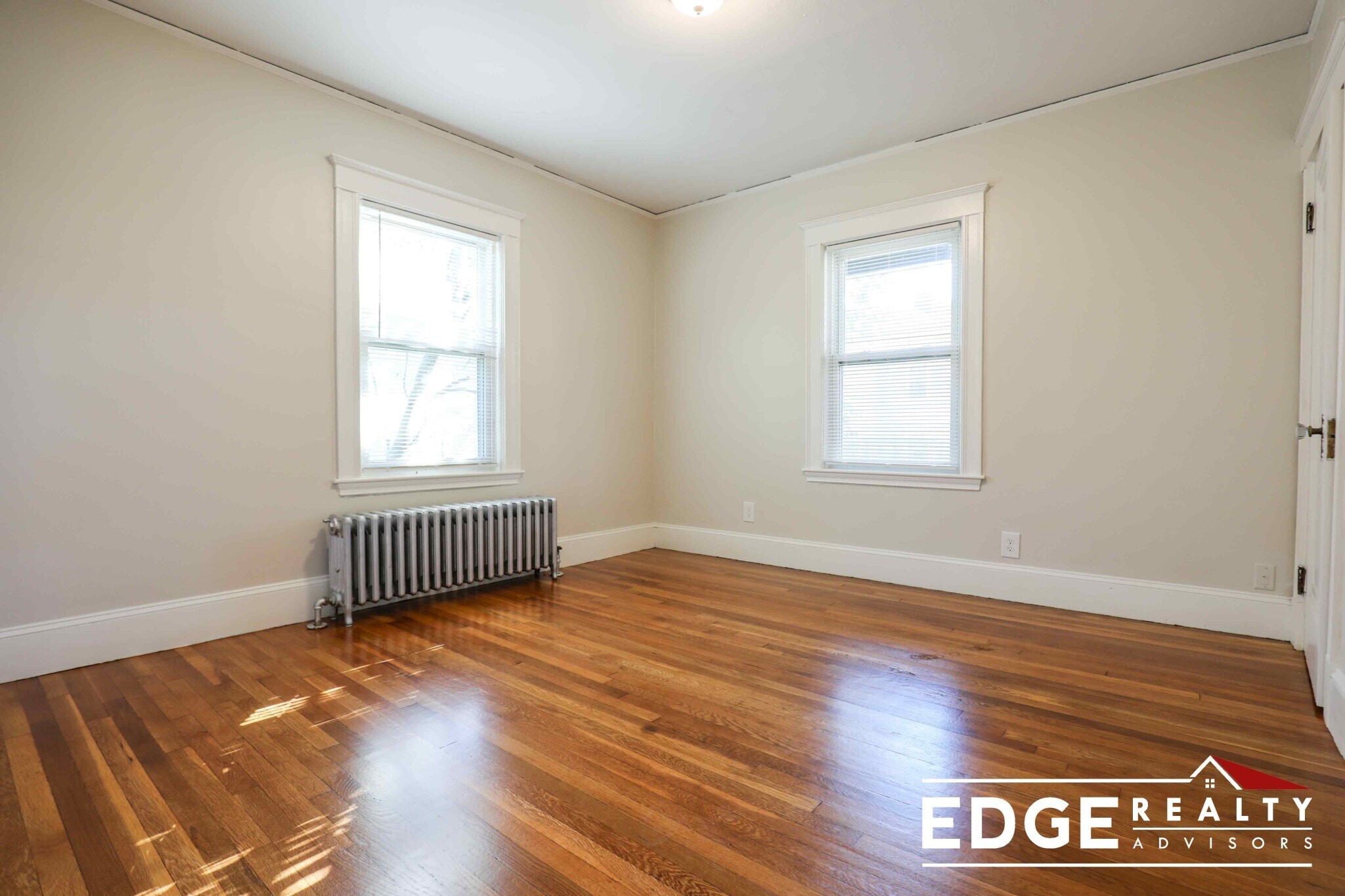 Building Photo - 67 N Crescent Circuit