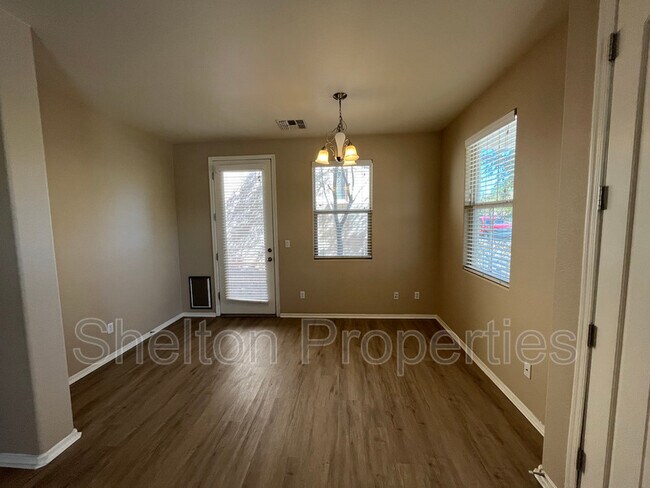 Building Photo - 2958 N Clanton St