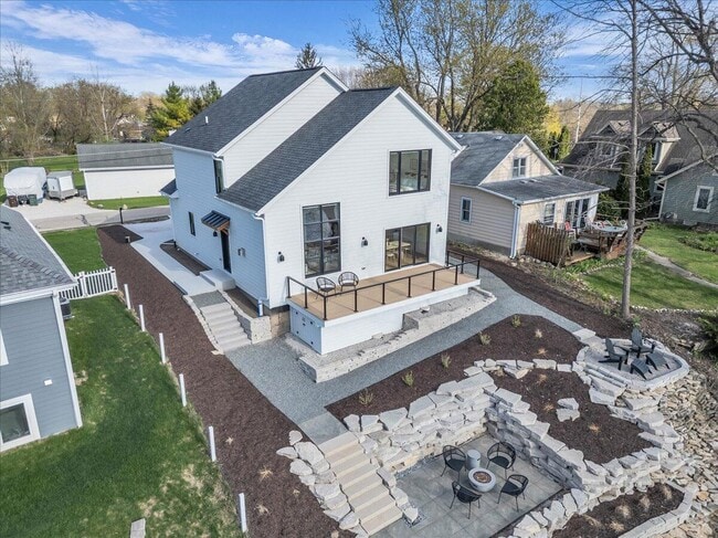 Building Photo - 6255 S Linnie Lac Pl