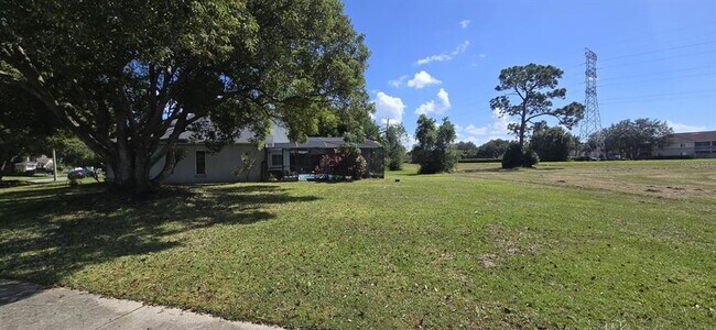 Building Photo - 616 New Mexico Woods Ct