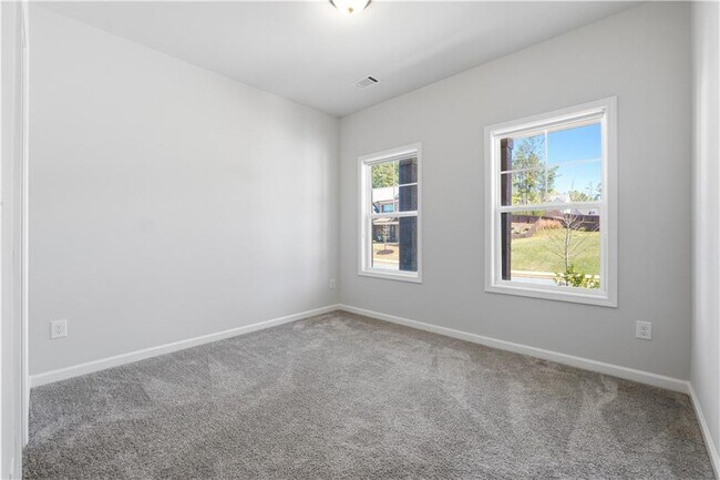 Building Photo - 176 Brant Cir