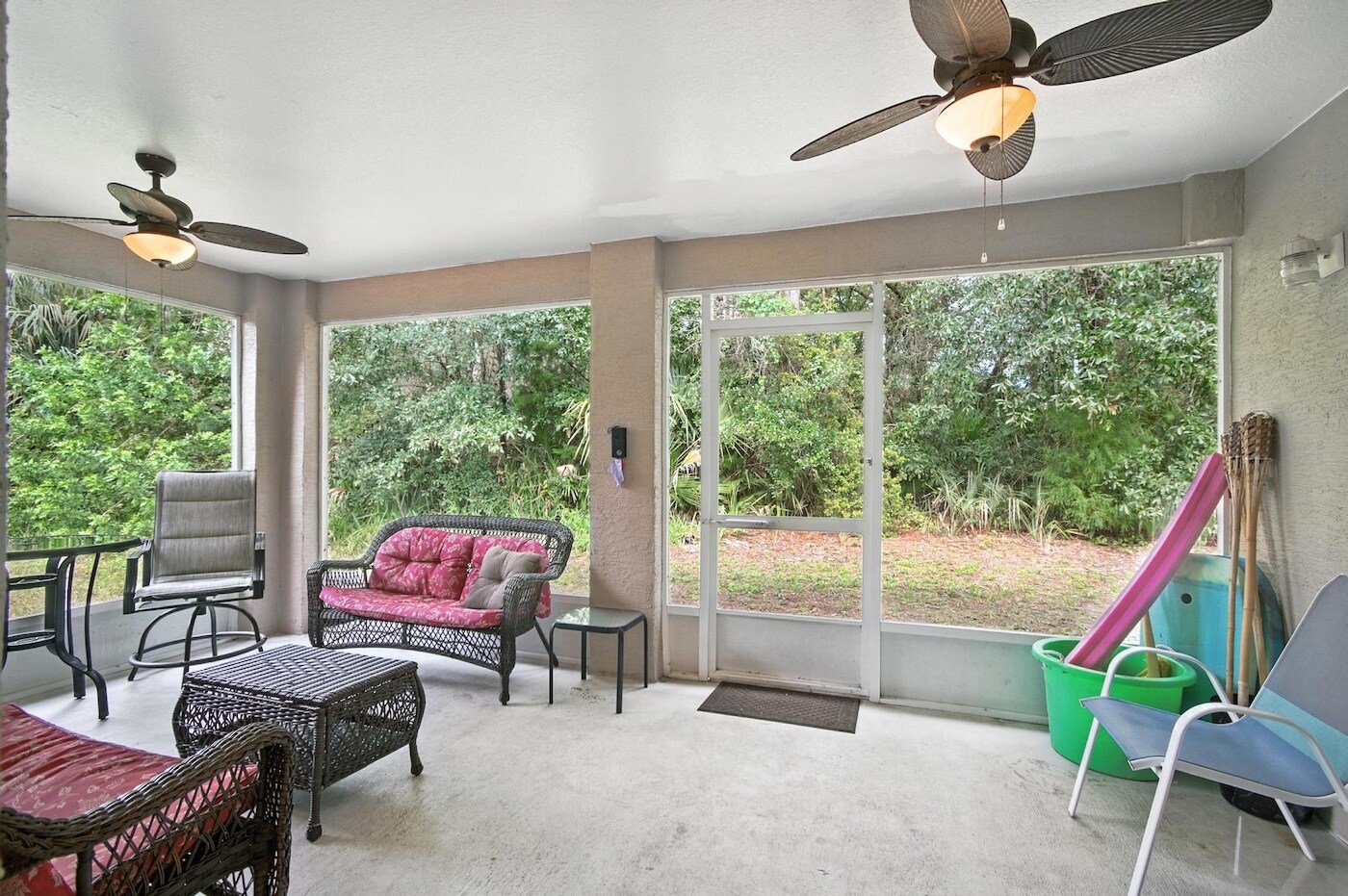 Building Photo - 9 Birch Haven Pl